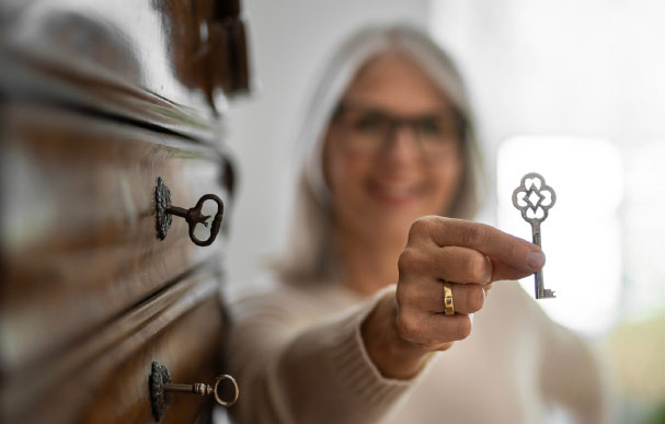 Ich helfe Ihnen, den richtigen Schlüssel zu finden.